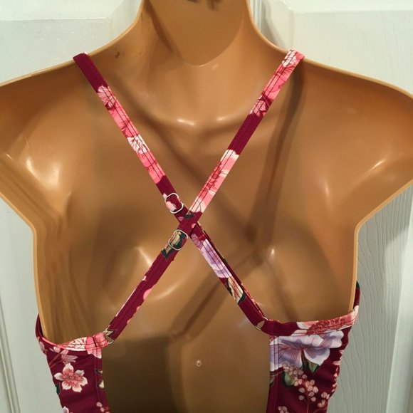 Time & Tru Floral Swimsuit - Picture 3 of 8